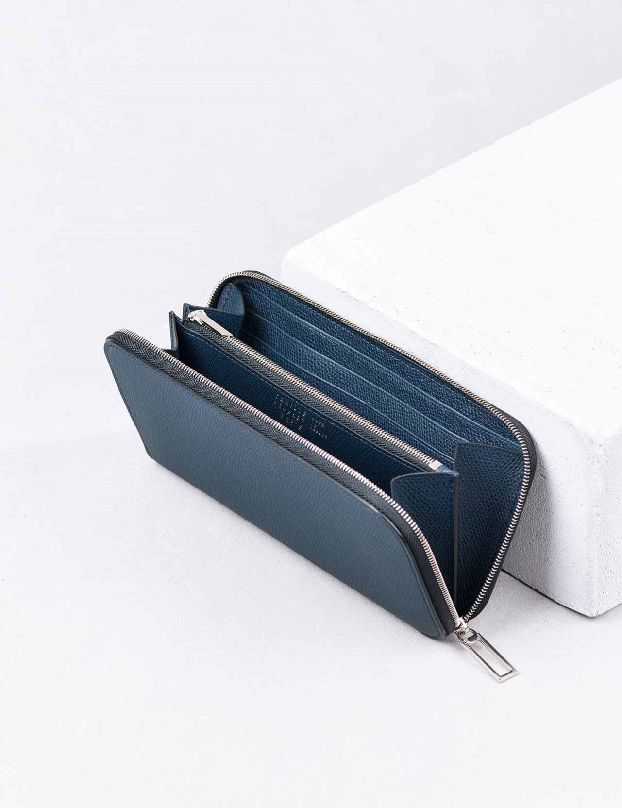 31.01 ラウンドジップウォレット マリーン