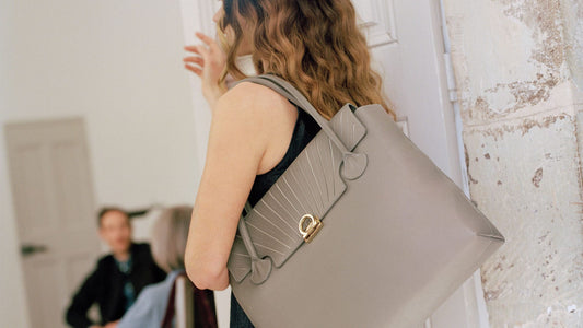 SIGNATURE COLLECTION BICOLOR