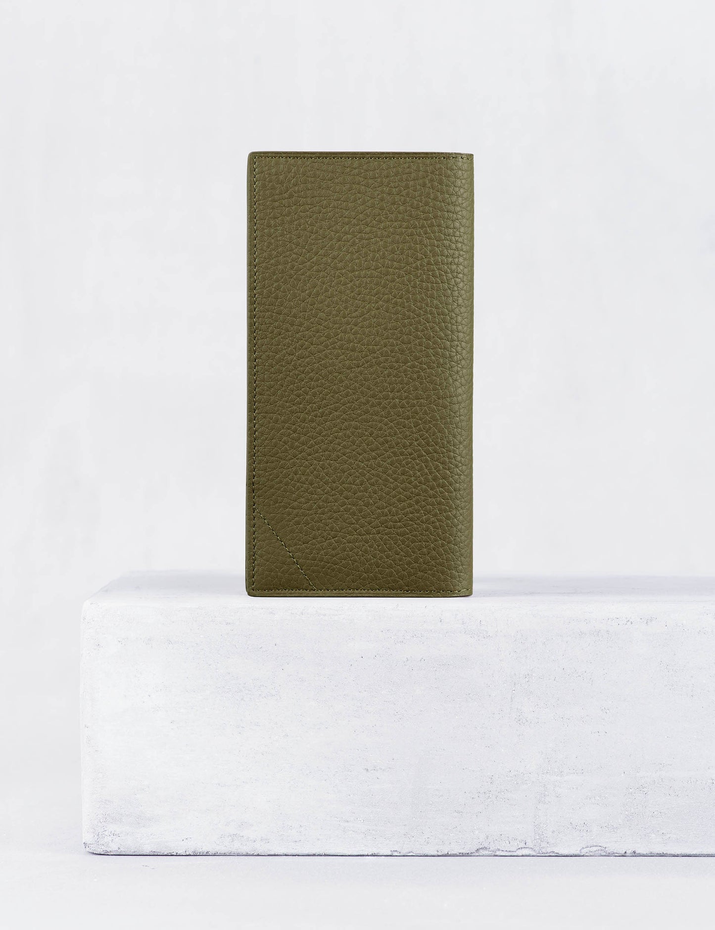21.03 VERSO コインケース付き長財布 オリーブ