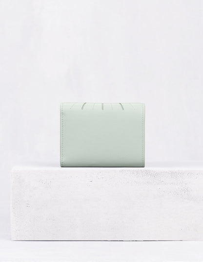 31.28シグネチャー ウォレット フレンチプリセ セージグリーン