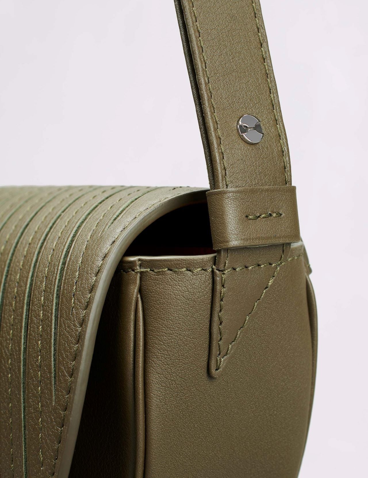 アストラール クロスボディ フレンチプリセ オリーブ