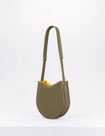 バランシエ ホーボー ユニ オリーブ