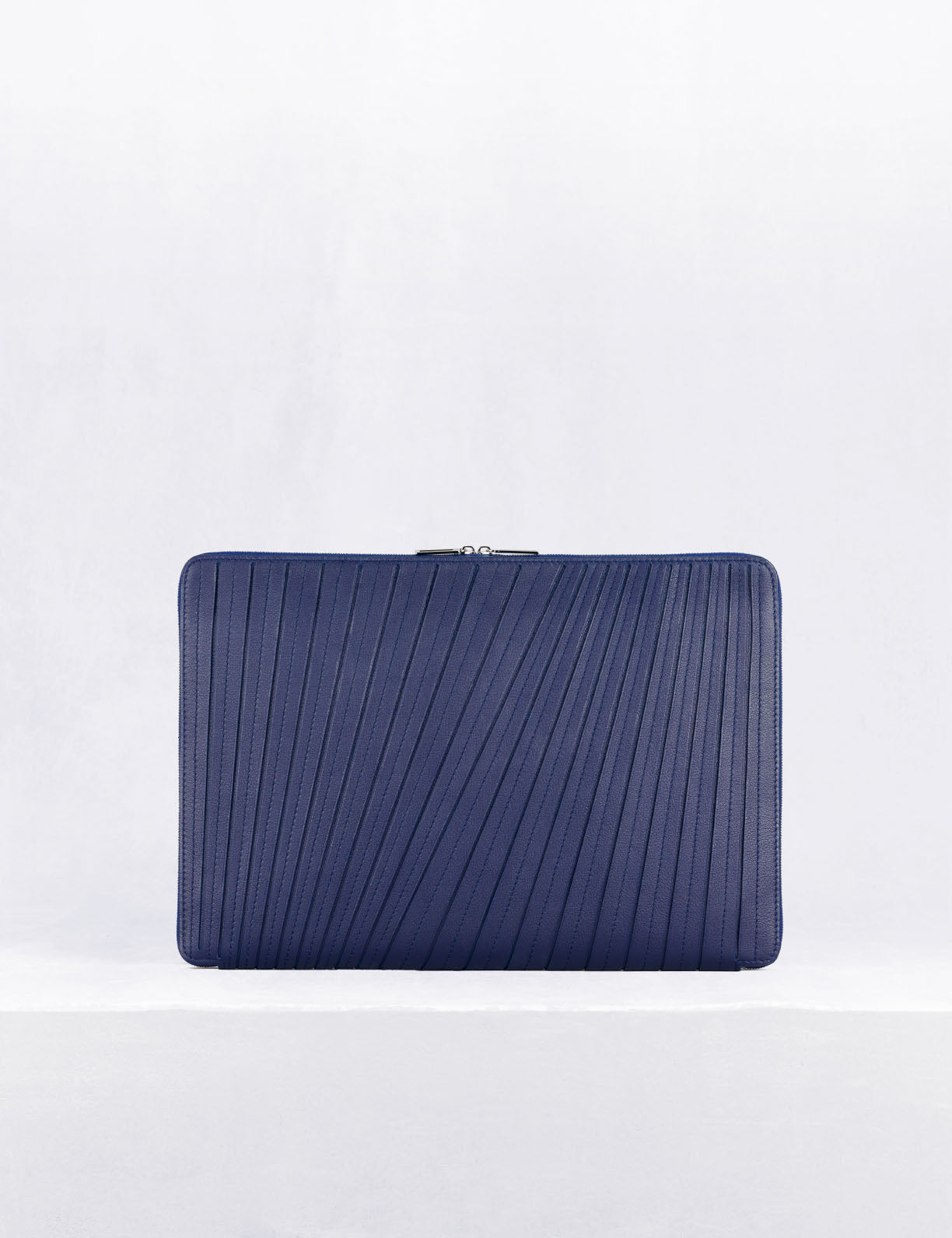 クロノ パソコンケース 15インチ フレンチプリセ インディゴブルー