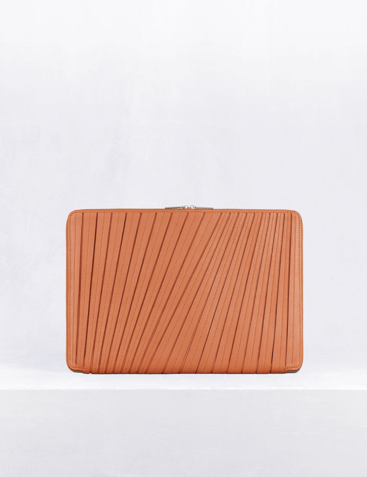 クロノ パソコンケース 15インチ フレンチプリセ タバコ