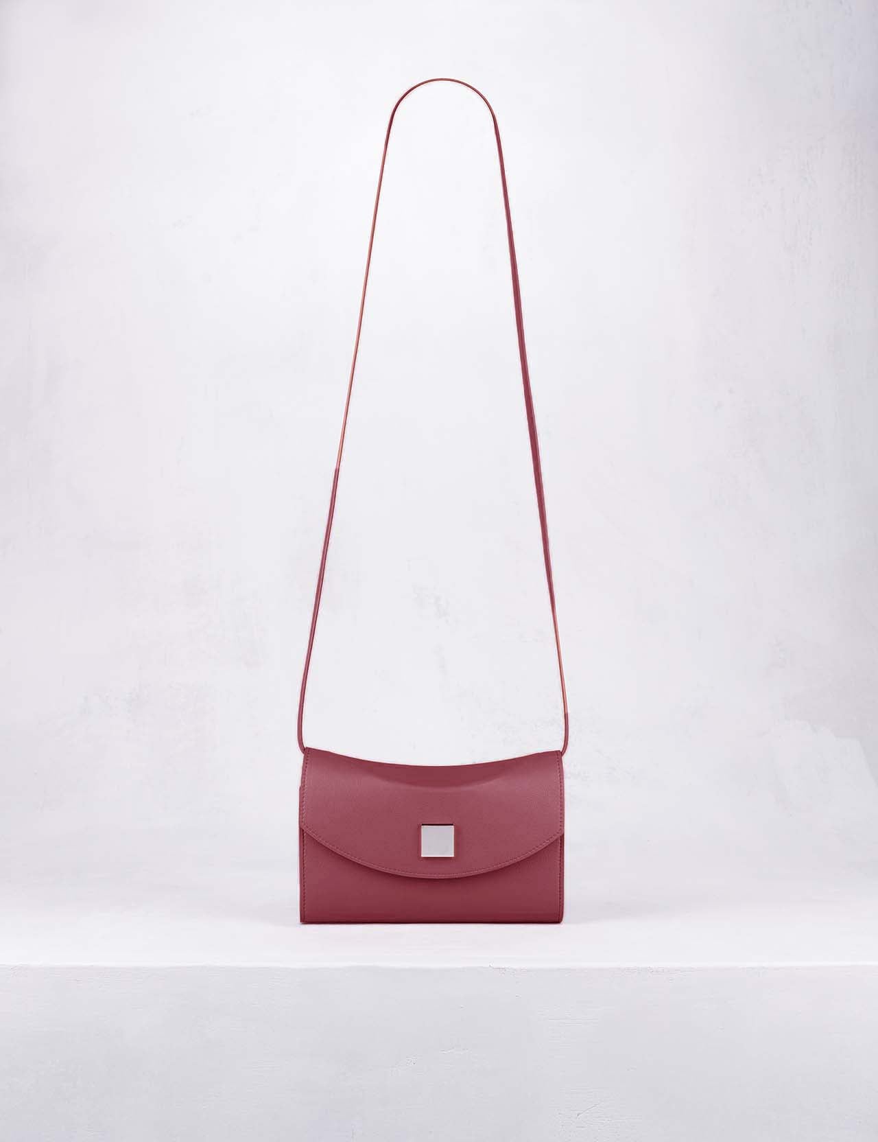 ノクターン クラッチバッグ ユニ ボルドー